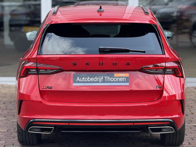 Skoda OCTAVIA Combi 1.4 TSI RS iV PHEV Business Trekhaak | ACC | Dodehoek | Keyless | Camera