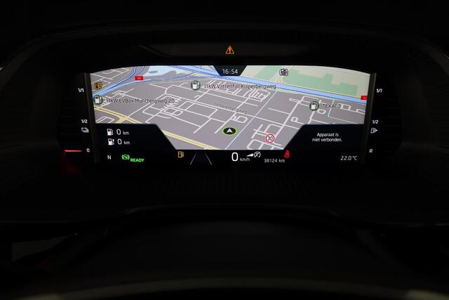 Skoda OCTAVIA Combi 1.4 TSI iV PHEV Sportline Business 204pk Plug in Hybrid | Navigatie | 18 inch Lichtmetalen velgen | Travel Pakket