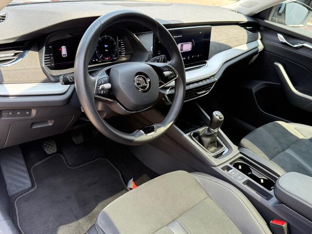 Skoda OCTAVIA Combi 1.0 TSI Business Ed. Plus/ Panodak / Vol opties!