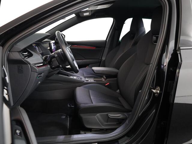 Skoda OCTAVIA Combi 1.4 TSI iV PHEV Sportline Business 204 pk Automaat (DSG) | Verlengde garantie | Navigatie | Parkeersensoren | Adaptieve cruise control | Stoelverwarming |