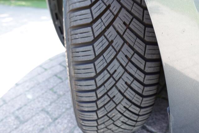 Skoda OCTAVIA Combi 1.0 TSI Greentech Ambition Business | DSG | Cruise control | NAVI | Bluetooth |