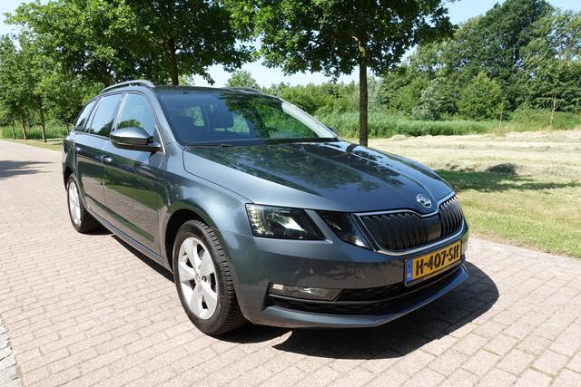 Skoda OCTAVIA Combi 1.0 TSI Greentech Ambition Business | DSG | Cruise control | NAVI | Bluetooth |