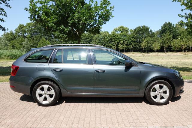 Skoda OCTAVIA Combi 1.0 TSI Greentech Ambition Business | DSG | Cruise control | NAVI | Bluetooth |