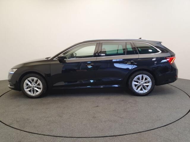 Skoda OCTAVIA Combi 1.0 e-TSI 110pk DSG/AUT Business Edition Wegklapbare trekhaak, Camera, Cruise control