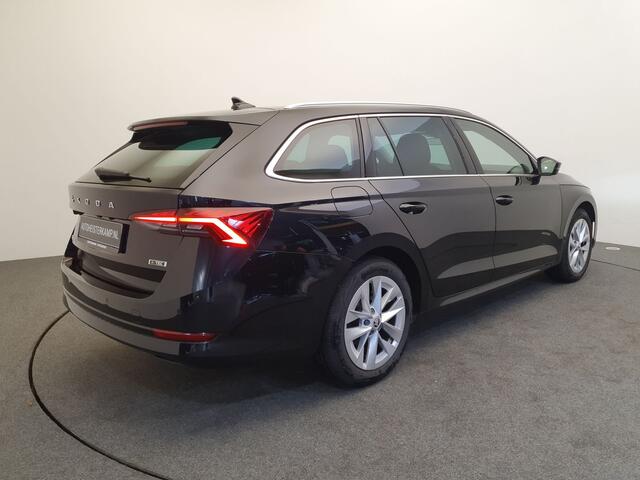 Skoda OCTAVIA Combi 1.0 e-TSI 110pk DSG/AUT Business Edition Wegklapbare trekhaak, Camera, Cruise control