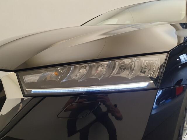 Skoda OCTAVIA Combi 1.0 e-TSI 110pk DSG/AUT Business Edition Wegklapbare trekhaak, Camera, Cruise control