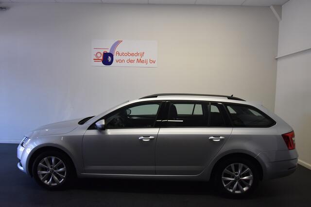 Skoda OCTAVIA Combi 1.5 TSI Greentech Business Edition , CLIMATR , CR CONTROL , PDC V+A , NAVI ,