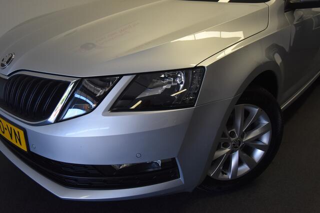 Skoda OCTAVIA Combi 1.5 TSI Greentech Business Edition , CLIMATR , CR CONTROL , PDC V+A , NAVI ,