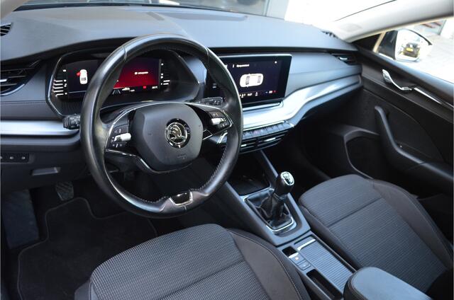 Skoda OCTAVIA 1.0 TSI Business Edition Trekhaak elektr | Carplay | Virtual Cockpit | Elektr achterklep | Cruise | Getint glas