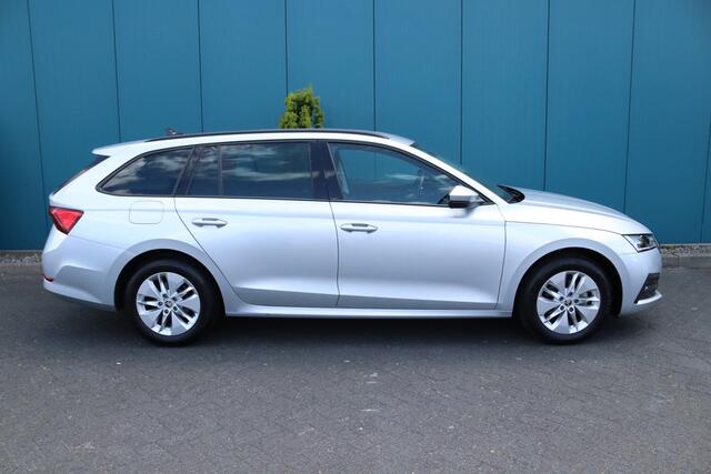 Skoda OCTAVIA Combi 1.0 TSI Ambition CARPLAY|DIGI.DASHB|CRUISE|NAV|CLIMA|PDC|LMV