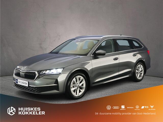 Skoda OCTAVIA Combi Selection 1.5 eTSI 115pk DSG Automaat Adaptive cruise control, Achteruitrijcamera, LED koplampen, App connect, Stoelverwarming, Parkeersensoren, Stuurwiel verwarmd