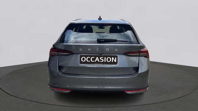 Skoda OCTAVIA Combi 1.5 TSI MHEV First Edition