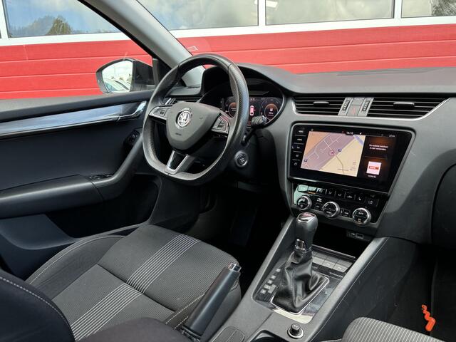 Skoda OCTAVIA Combi 1.5 TSI Greentech Style Business AUTOMAAT / RS-STOELEN / VIRTUAL / CANTON / KEYLESS / FULL LED / STOELVERW / NL-AUTO