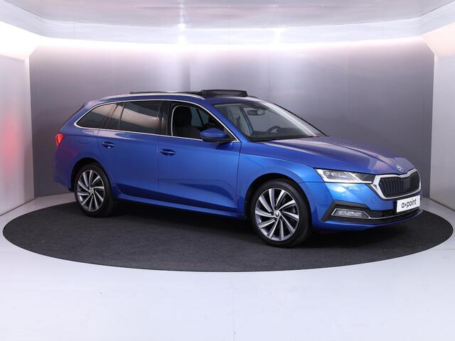Skoda OCTAVIA Combi 1.4 TSI iV PHEV Style 204 pk Automaat (DSG) | Navigatie | Panoramadak | Trekhaak (afneembaar) | Parkeersensoren (Park assist) | Achteruitrijcamera | Autom. airco (3 zones) |