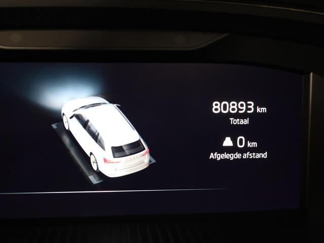 Skoda OCTAVIA Combi 1.4 TSI iV PHEV Style 204 pk Automaat (DSG) | Navigatie | Panoramadak | Trekhaak (afneembaar) | Parkeersensoren (Park assist) | Achteruitrijcamera | Autom. airco (3 zones) |