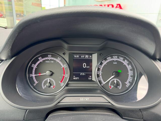 Skoda OCTAVIA 1.5 TSI Greentech Sport Business Automaat -All in rijklaarprijs | Trekhaak | Navi