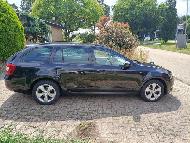 Skoda OCTAVIA Combi 1.0 TSI Soleil, Navi,Cruise,ClimateC