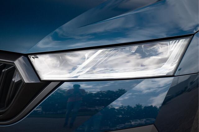 Skoda OCTAVIA Combi 1.5 e-TSI Sportline Business | Matrix LED | ACC | Elek. Achterklep | Stoelverw. | Apple CarPlay | Navi | Virtual Cockpit