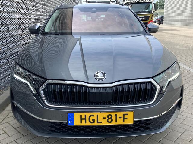 Skoda OCTAVIA Combi 1.5 TSI Edition Virtual Cockpit/PDC/App Connect