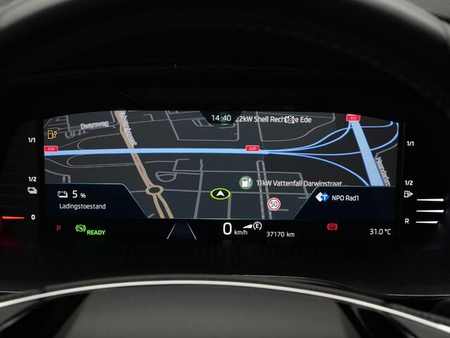 Skoda OCTAVIA Combi 1.4 TSI 204 pk DSG PHEV Sportline | Full LED Matrix | Trekhaak | Aadaptieve onderstelregeling (DCC) | CANTON sound | Side Assist | Stoelverwarming | Head-Up Display | 17 inch