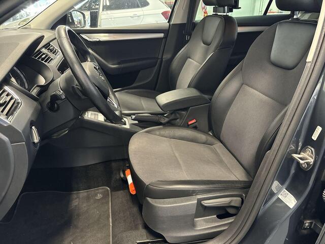 Skoda OCTAVIA Combi 1.5 TSI 150pk DSG Greentech Business Edition · Apple/Android Car Play · Navigatie · P-Sensoren · Cruise Control · Afneembare Trekhaak · 17'' Inch ·