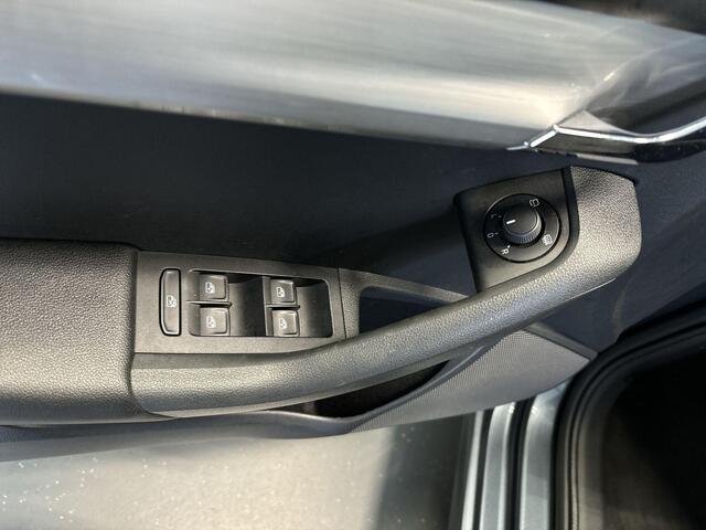 Skoda OCTAVIA Combi 1.5 TSI 150pk DSG Greentech Business Edition · Apple/Android Car Play · Navigatie · P-Sensoren · Cruise Control · Afneembare Trekhaak · 17'' Inch ·