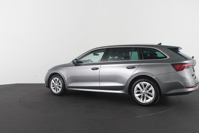 Skoda OCTAVIA Combi 1.0 e-TSI Ambition > Trekhaak/Camera/Stoelverwarming/Sfeerverlichting.... | 4353|