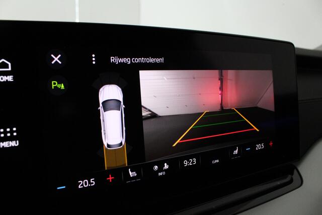 Skoda OCTAVIA Combi 1.0 e-TSI Ambition > Trekhaak/Camera/Stoelverwarming/Sfeerverlichting.... | 4353|