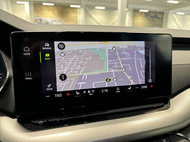 Skoda OCTAVIA Combi 1.0 e-TSI 110pk DSG Business Edition · Apple/Android Car Play · Adaptive Cruise Control · Navigatie · P-Sensoren · Stoelverwarming · 16'' Inch · Garantie t/m 21-08-2027 of 100.000km