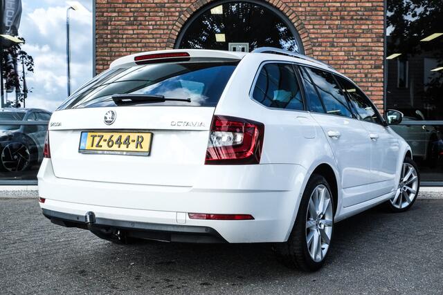 Skoda OCTAVIA Combi 1.0 TSI Greentech Style Business LED koplampen, Groot navi, ACC, Keyless entry
