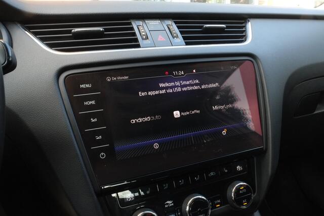 Skoda OCTAVIA Combi 1.0 TSI Greentech Style Business LED koplampen, Groot navi, ACC, Keyless entry