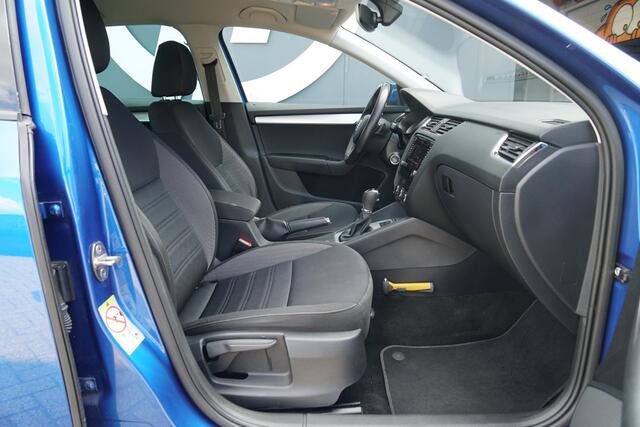 Skoda OCTAVIA 1.5 TSI Greentech Ambition Business Automaat + TREKHAAK / KEYLESS / VOORRUITVERWARMING