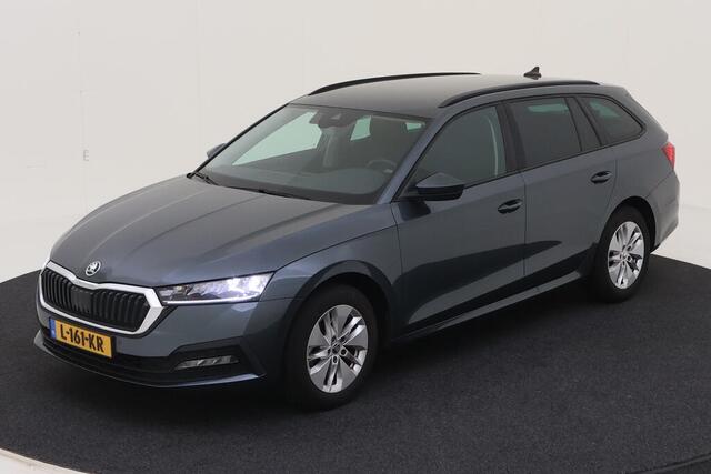 Skoda OCTAVIA Combi 1.0 TSI Business Edition Navigatie / Parkeersensoren Extra getint glas / LM velgen