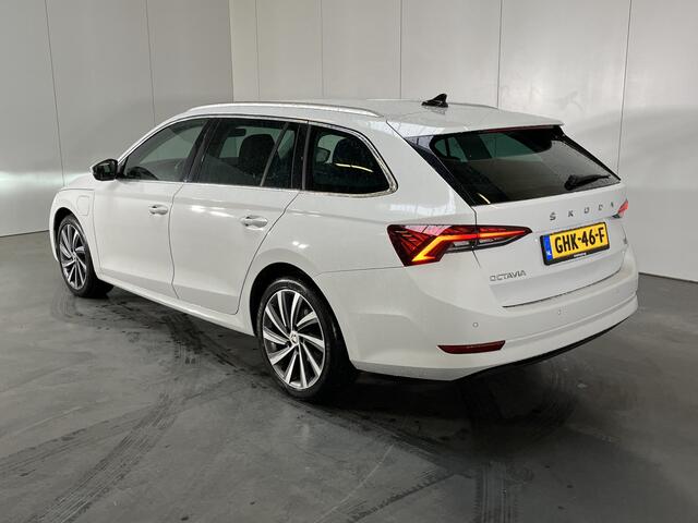 Skoda OCTAVIA Combi 1.4 TSI iV PHEV Business Edition Plus / AUTOMAAT/ PARK. SENSOREN/ DODE HOEK/ LED/ MEMORY SEATS/ CRUISE/ STOELVERWARM./ KEYLESS/ VOORRUIT VERWAMING/ SMARTLINK/ VIRTUAL COCKPIT/ NAVI/ CLIMA/ DAB/ 18" LMV