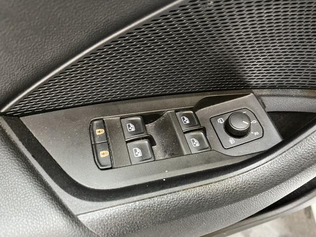 Skoda OCTAVIA Combi 1.4 TSI iV PHEV Business Edition Plus / AUTOMAAT/ PARK. SENSOREN/ DODE HOEK/ LED/ MEMORY SEATS/ CRUISE/ STOELVERWARM./ KEYLESS/ VOORRUIT VERWAMING/ SMARTLINK/ VIRTUAL COCKPIT/ NAVI/ CLIMA/ DAB/ 18" LMV