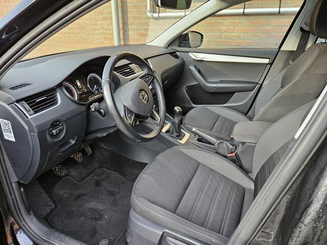 Skoda OCTAVIA Combi 1.0 TSI Greentech Business Edition