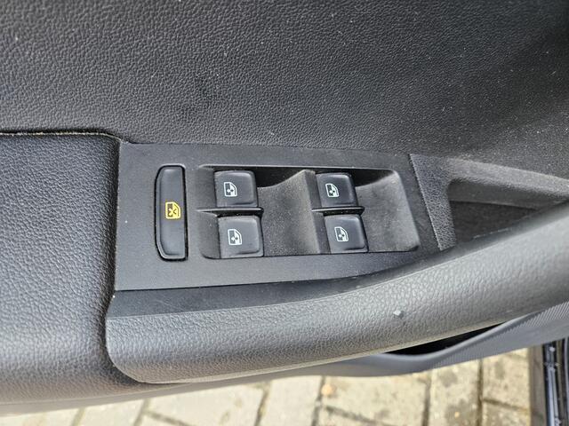 Skoda OCTAVIA Combi 1.0 TSI Greentech Business Edition