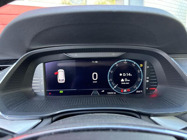 Skoda OCTAVIA Combi 1.5 e-TSI 150PK Business Edition Plus AUTOMAAT / HUD / VIRTUAL / STOELVERW / CAMERA / DAB+ / CARPLAY / CRUISE / PDC / FULL LED