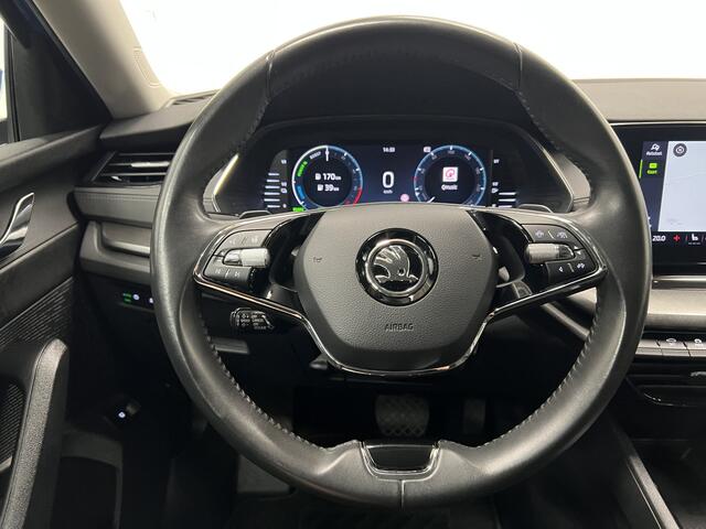 Skoda OCTAVIA Combi 1.4 TSI iV PHEV Business Edition | NAVIGATIE | KEYLESS | ACC | STOELVERWARMING | WINTERSET |