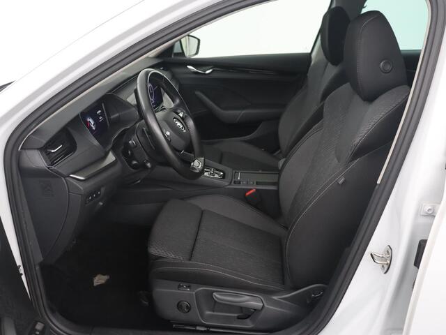 Skoda OCTAVIA Combi 1.4 TSI iV PHEV Business Edition | Cruisecontrol adapt | LED | Navigatie | Apple Carplay | 1e Eigenaar