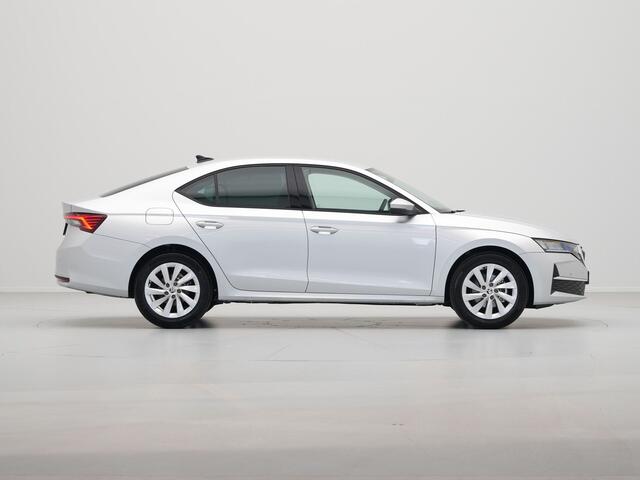 Skoda OCTAVIA 1.5 TSI MHEV First Edition *DEMO VOORDEEL*