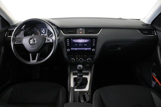 Skoda OCTAVIA Combi 1.0 TSI Greentech Business Edition Clima | Carplay | Bluetooth | Navi | Cruise.