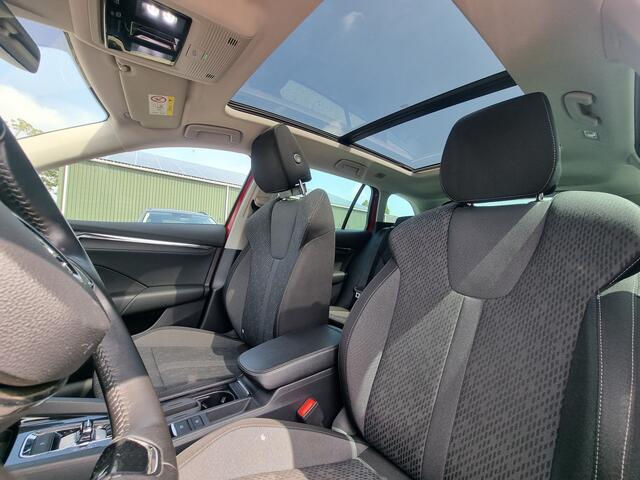 Skoda OCTAVIA Combi 1.4 TSI iV PHEV Business Edition Plus | Panorama | Virtual Cockpit | Navi | Apple carplay | Andriod Auto