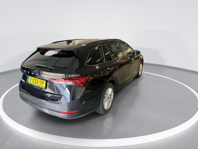 Skoda OCTAVIA Combi 1.0 TSI 110pk Business Edition · Apple/Android Car Play · Navigatie · Elek. Achterklep · P-Sensoren · Cruise Control · 16'' Inch · Garantie t/m 05-09-2027 of 100.000km