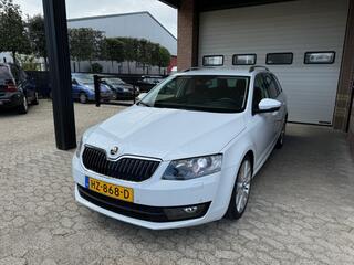 skoda-octavia-combi-1.2-tsi-xenon-c