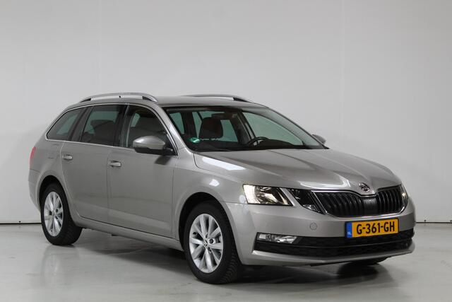 Skoda OCTAVIA Combi 1.0 TSI Ambition Business | DSG | Carplay | Dealer Onderhouden