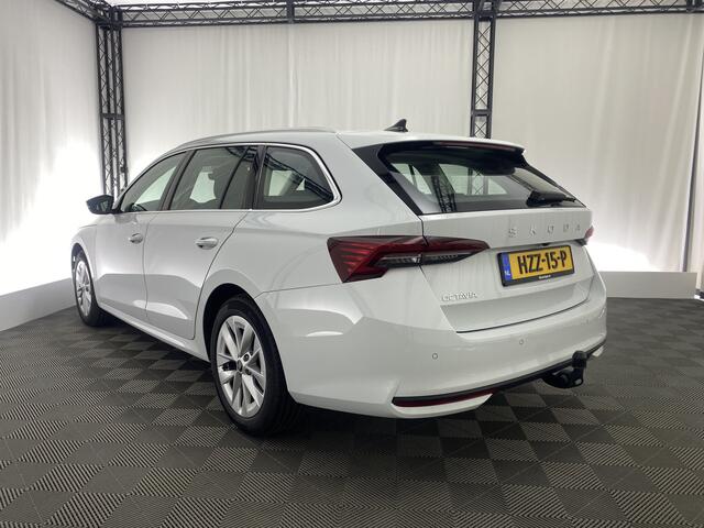 Skoda OCTAVIA Combi 1.5 TSI MHEV Business Edition Automaat | Apple Carplay | Elek. Trekhaak | ACC | DAB |