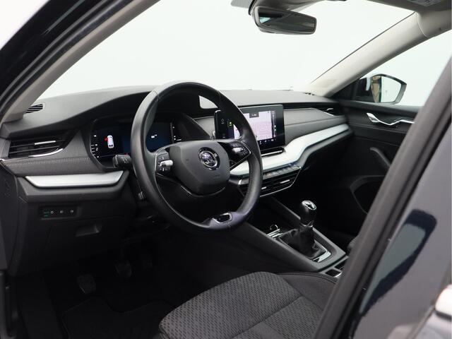 Skoda OCTAVIA Combi 1.5 TSI First Edition/ compleet/ zeer mooi!