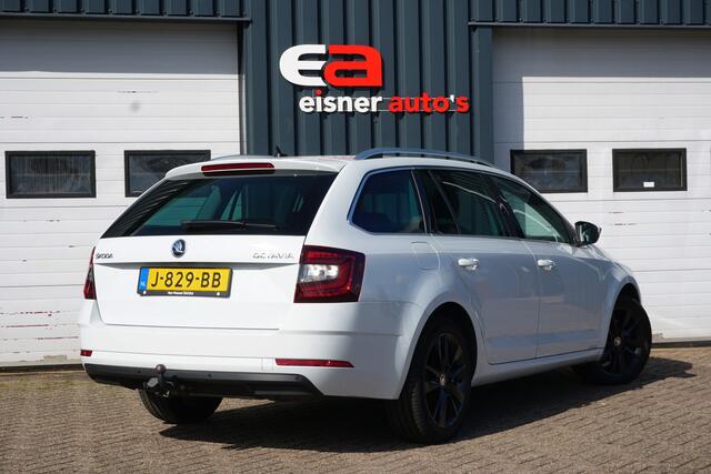 Skoda OCTAVIA Combi 1.0 TSI Automaat Clever Edition | PARELMOER WIT | TREKHAAK | STOELVERW. |