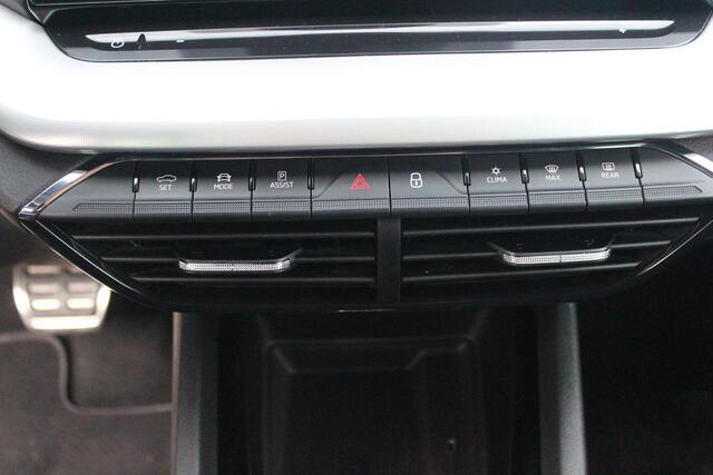 Skoda OCTAVIA Combi 1.5 e-TSI Sport Business